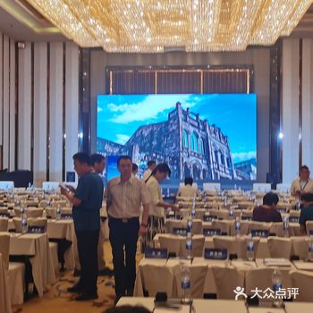 五星级酒店工作日自助午餐就这？