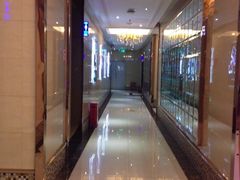 -唱吧麦颂KTV(东胜港悦广场店)