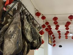 火腿腊猪脚-80红枣鸡腊排骨(总店)