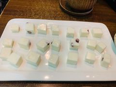 酸奶糕-诺敏塔拉奶茶-布里亚特包子-手把肉(锦都会店)