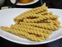 小麻花-重庆小天鹅火锅(中商广场店)