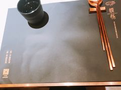餐具摆设-馔豚·台北菜专门店(深圳湾万象城店)