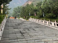 -鸡鸣山旅游风景区