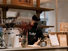 -DOUBLE HAPPINESS 双喜面包咖啡