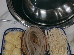 -崔记老东北传奇铁锅炖(横店总店)