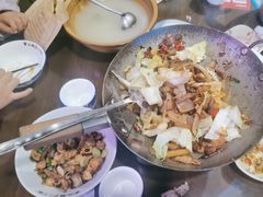 -富正毅三下锅·湘西韵味(天门山索道店)