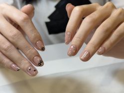 -Ami nail爱米美甲美睫