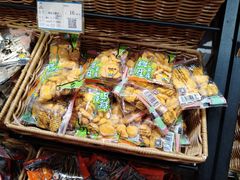 -来伊份1038(新村路三店)