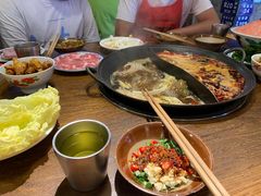 -萍姐火锅·公路夜市(武汉首店)