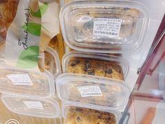 -三三烘焙坊(滨江店)