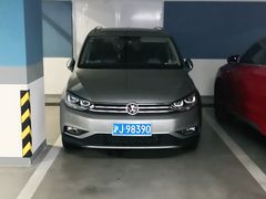 -中庚漫游城停车场