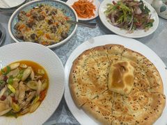 -汗腾格里·风味餐厅(新疆驻京办店)