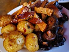 -老鼎万春卤菜(五代传承创始老店)