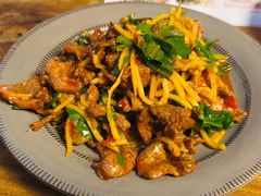 酸笋牦牛肉-缘生态云南菜·野生菌庭院餐厅(华侨城店)