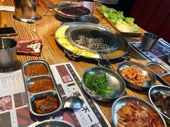 -青瓦炭韩潮烤肉(花园道店)
