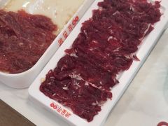 -浪里寻·臻牛养生牛肉火锅(方圆荟店)