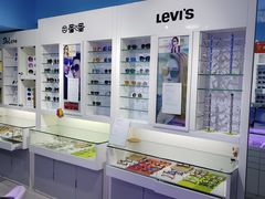 -提一眼镜·蔡司·依视路(小寨店)