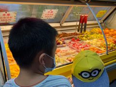 门面-老炳·七丛松甘草水果