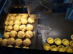 香草冰淇淋泡芙-麦斯晨菲老香港蛋糕(东街店)