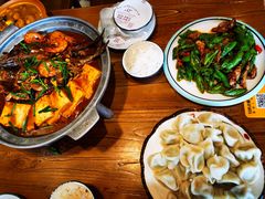 -东来菜馆•手抓海鲜家常菜•海鲜锅贴