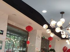 -休记光头香辣蟹干锅(绵竹店)