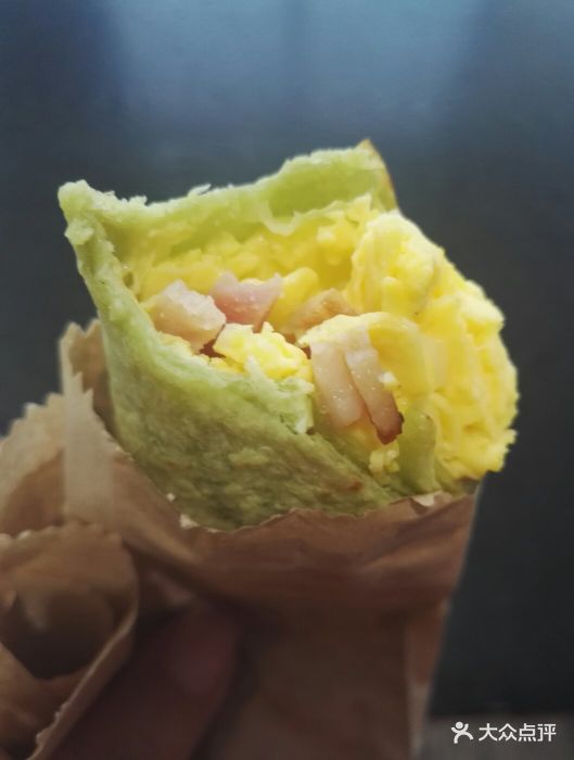 星巴克(美兰机场店)培根蛋卷图片 - 第2张