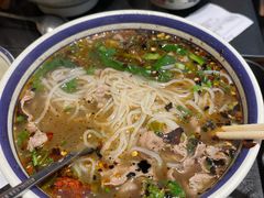 -云阿蛮云南生烫牛肉米线(奉贤路店)