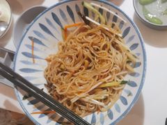 -喃喃椰·糟粕醋·椰子鸡火锅(七堡花园店)