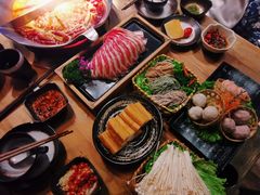 -湊湊火锅·茶憩(杭州湖滨银泰in77店)