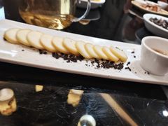 -东口码头·烧鸽子·鱼头泡饼·地方菜(金鹰悦城店)