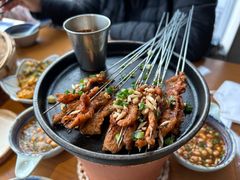 -包整·丝娃娃(一览甲秀楼风景店)