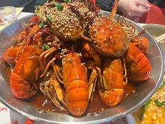 -肥肥虾庄·金牌油焖大虾(汉街SKP店)