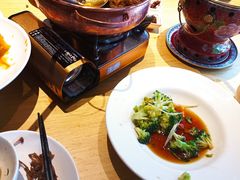 -关东小磨东北菜(上海长风大悦城店)