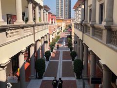 -佛罗伦萨小镇广佛名品奥特莱斯(疏港路店)