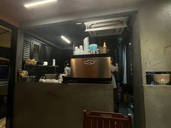 -CowCow其其·牛杂咖啡公司(六运店)