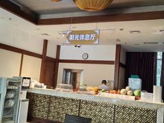 -裕龙汤泉