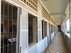 -吐斯廉屠杀博物馆