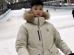 -乔波室内滑雪场