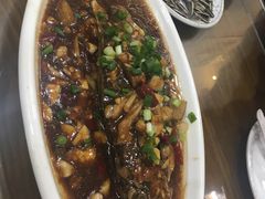 -临街徽菜馆·正宗黄山味