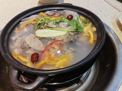 -九寨沟特色牦牛肉汤锅