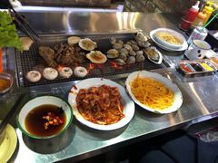-马路牙子烧烤音乐酒馆(望京店)