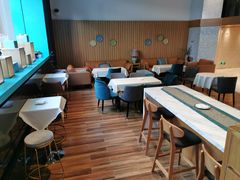 -莎琳娜食品有限公司·蛋糕店