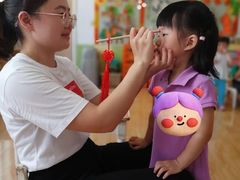 -上海青草地幼儿园