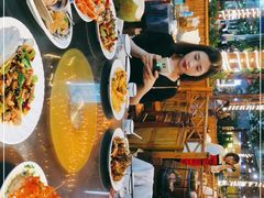 -三亚火车头万人海鲜广场