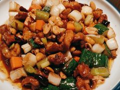 -三人行骨头王火锅(长寿店)