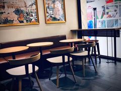 用餐区-星巴克(深圳星都豪庭店)