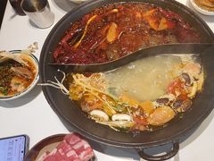 -卤校长老火锅(杨家坪直营店)