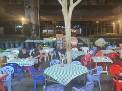 -老街烧烤大排档·地道湖北菜·龙虾馆(汉口火车站店)