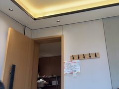 -梅利汴京烤鸭•开封豫菜地标店(东大街店)