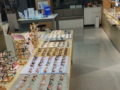 -爱视眼镜(贵州路店)